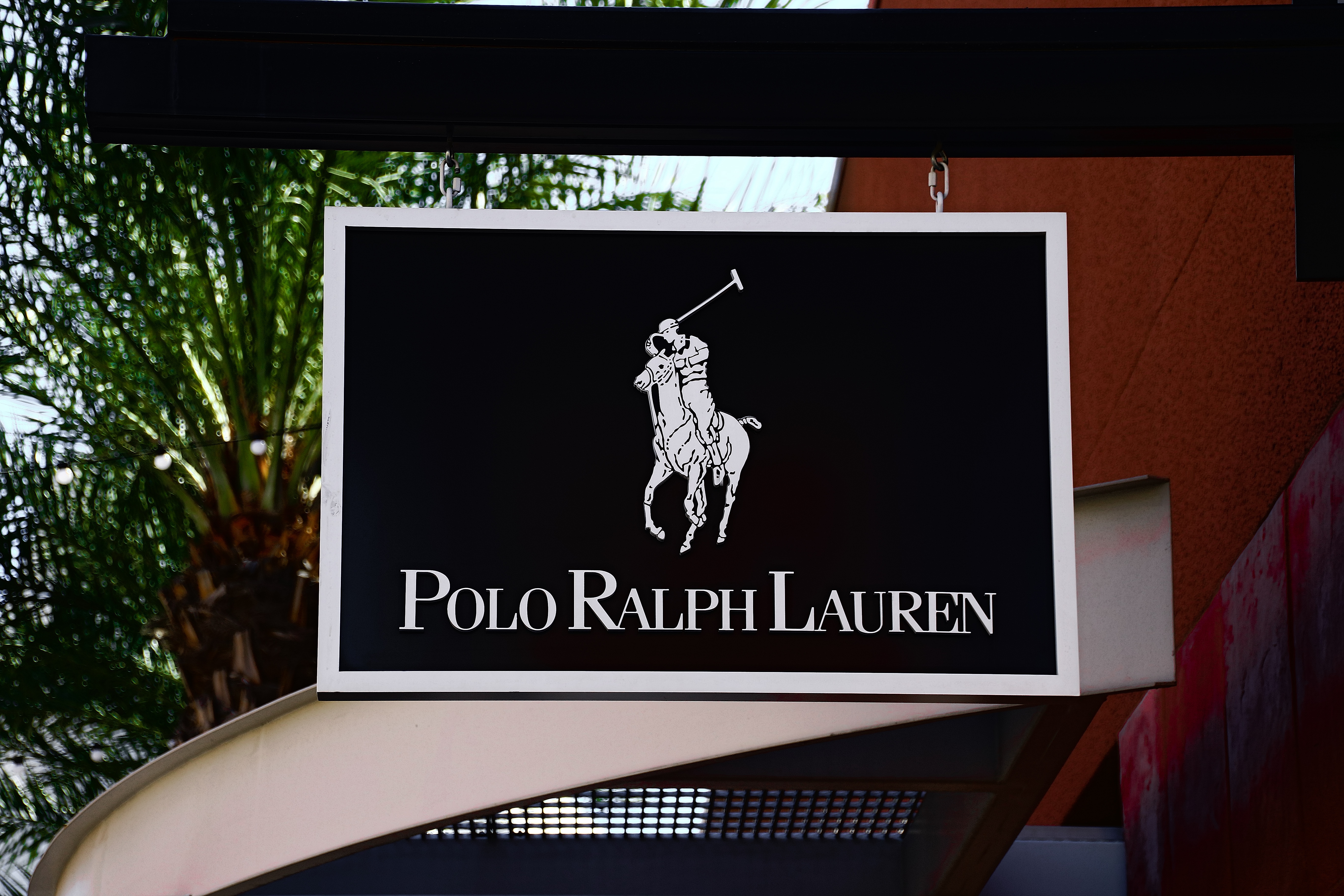 【股票股指】大通胀下，拉夫劳伦凭什么可以一枝独秀？